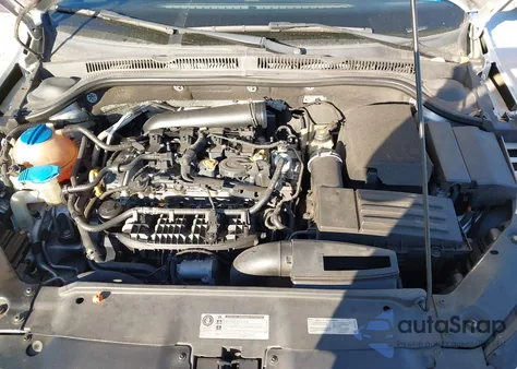 2013 Volkswagen Jetta Gli Autobahn z USA, uszkodzony, nr VIN 3VW4S7AJ2DM284422